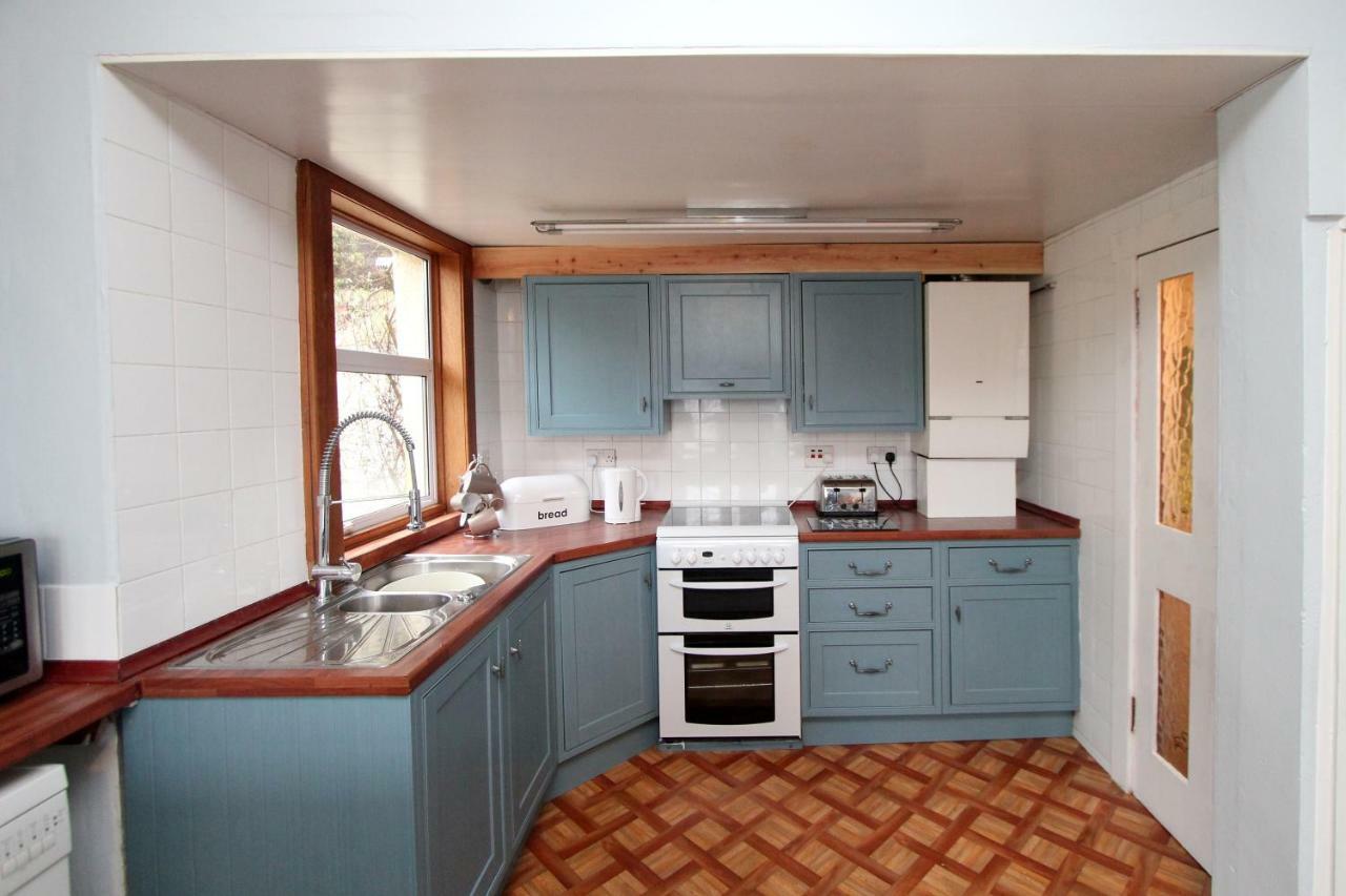 Three Bedroom Holiday House In Оубън Екстериор снимка