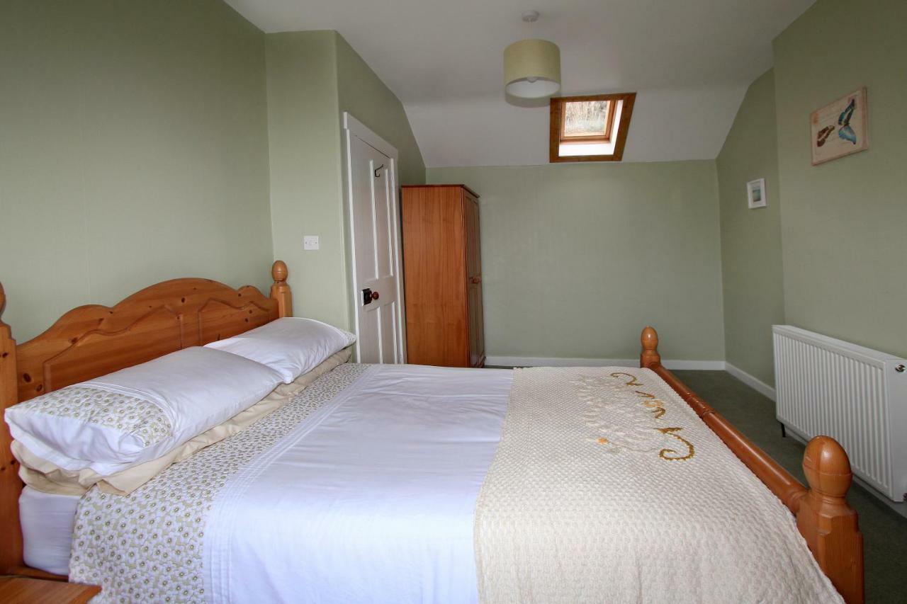 Three Bedroom Holiday House In Оубън Екстериор снимка