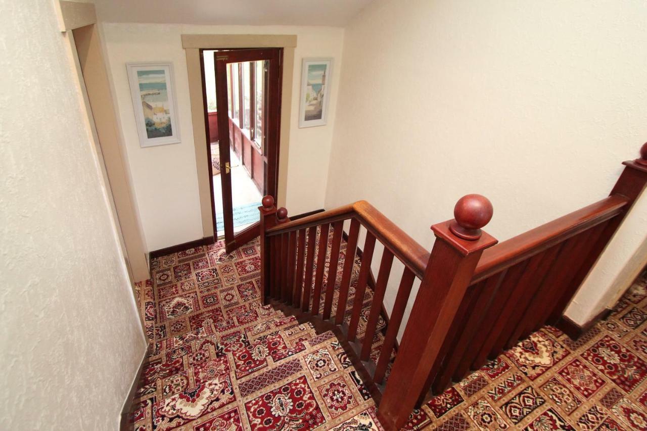 Three Bedroom Holiday House In Оубън Екстериор снимка